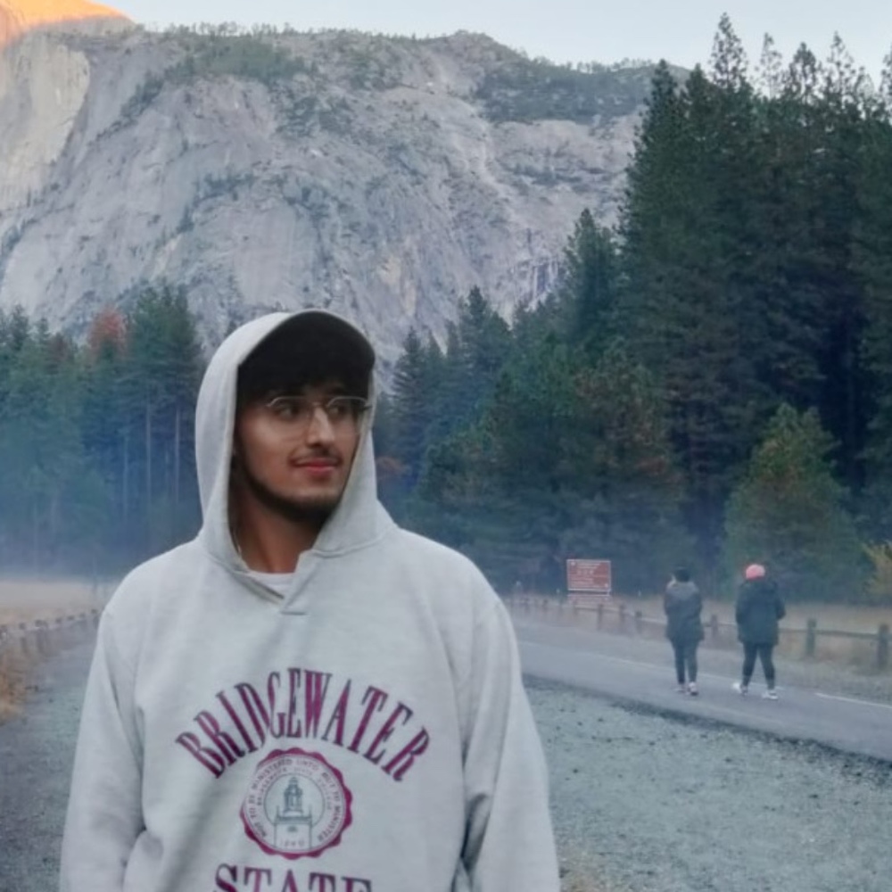 Meet your Posher, Nico